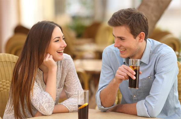【型男說話術】「句點王」也能變身「偷心情聖」！7種聊天Tips，讓你輕鬆打動正妹的心！