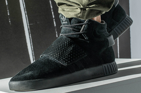 鞋迷注目！Adidas Originals與Foot Locker的Tubular Invader Strap全黑色鞋這麼穿！