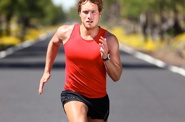 【運動飲食篇】跑步前、跑步時、跑步後，你該怎麼吃？身體能量修復才是長肌肉的關鍵！
