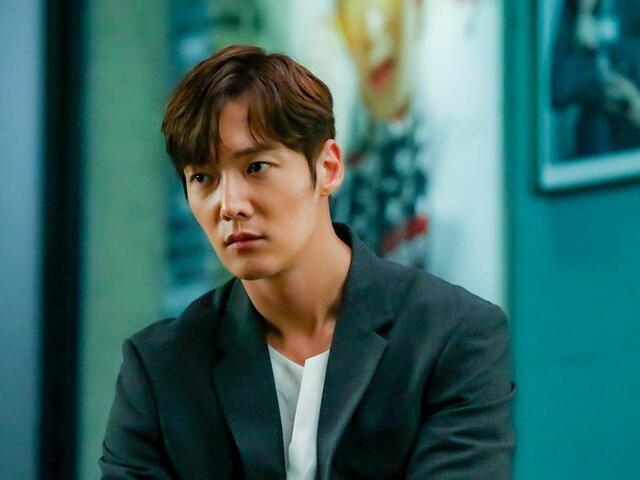 21 韓國 顏值最高男演員 Top 10 排行出爐 朴敘俊 李敏鎬 李鍾碩全都輸給他 Manfashion這樣變型男