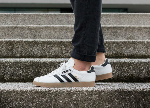 Adidas original 2025 gazelle super