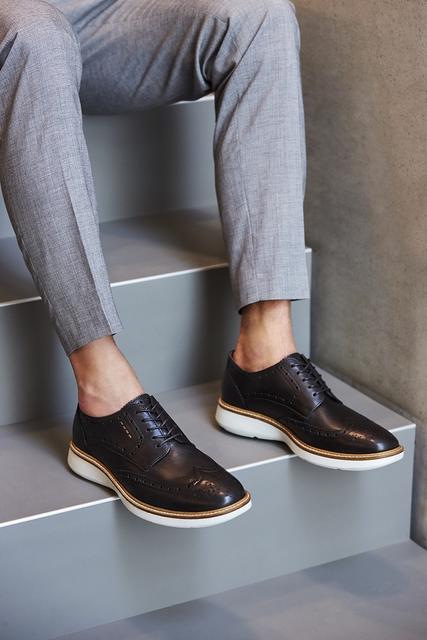 浓厚英伦绅士风格的lhasa男士皮鞋突显爸爸的绅士魅力